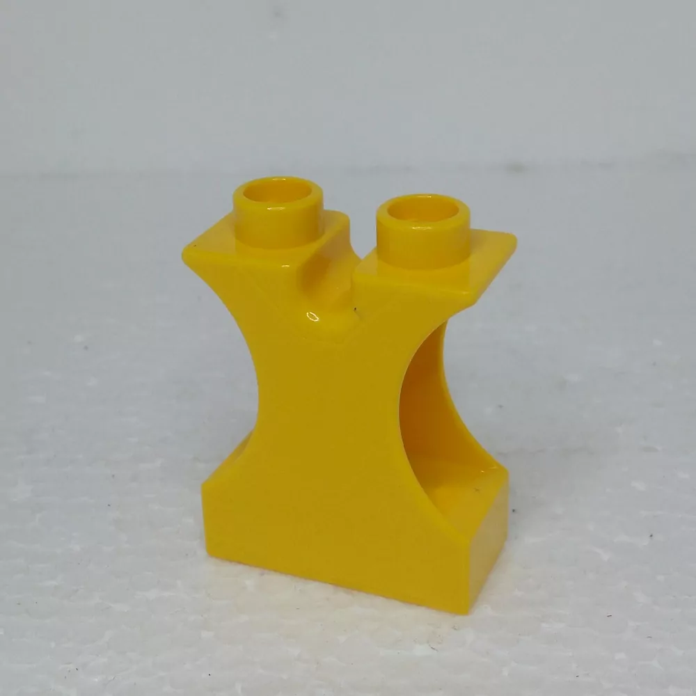 Lego® Duplo® Kostka 1x2x2 žlutá s výřezem