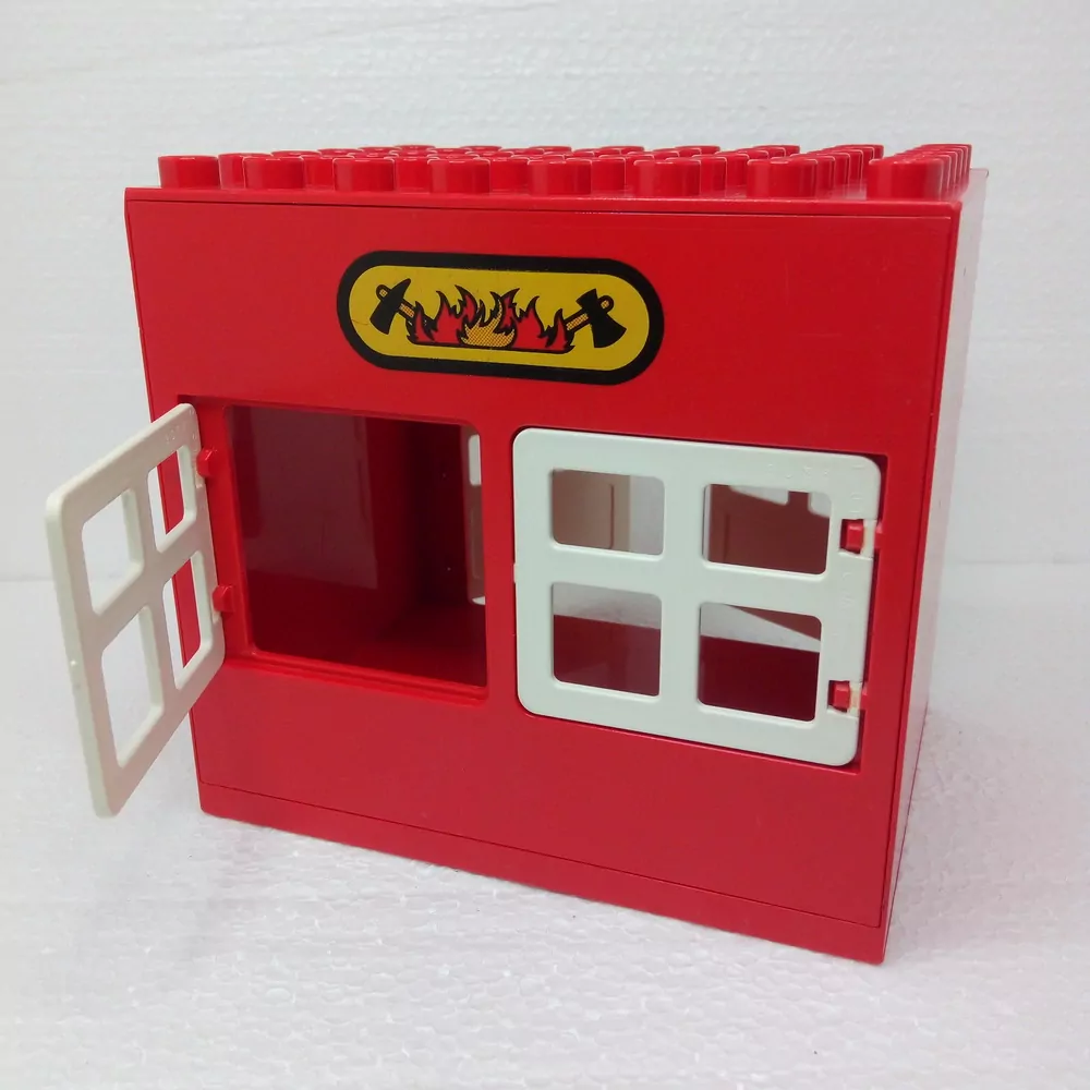Lego® Duplo® Hasičská zbrojnice 6x8x6 průchozí z obou stran