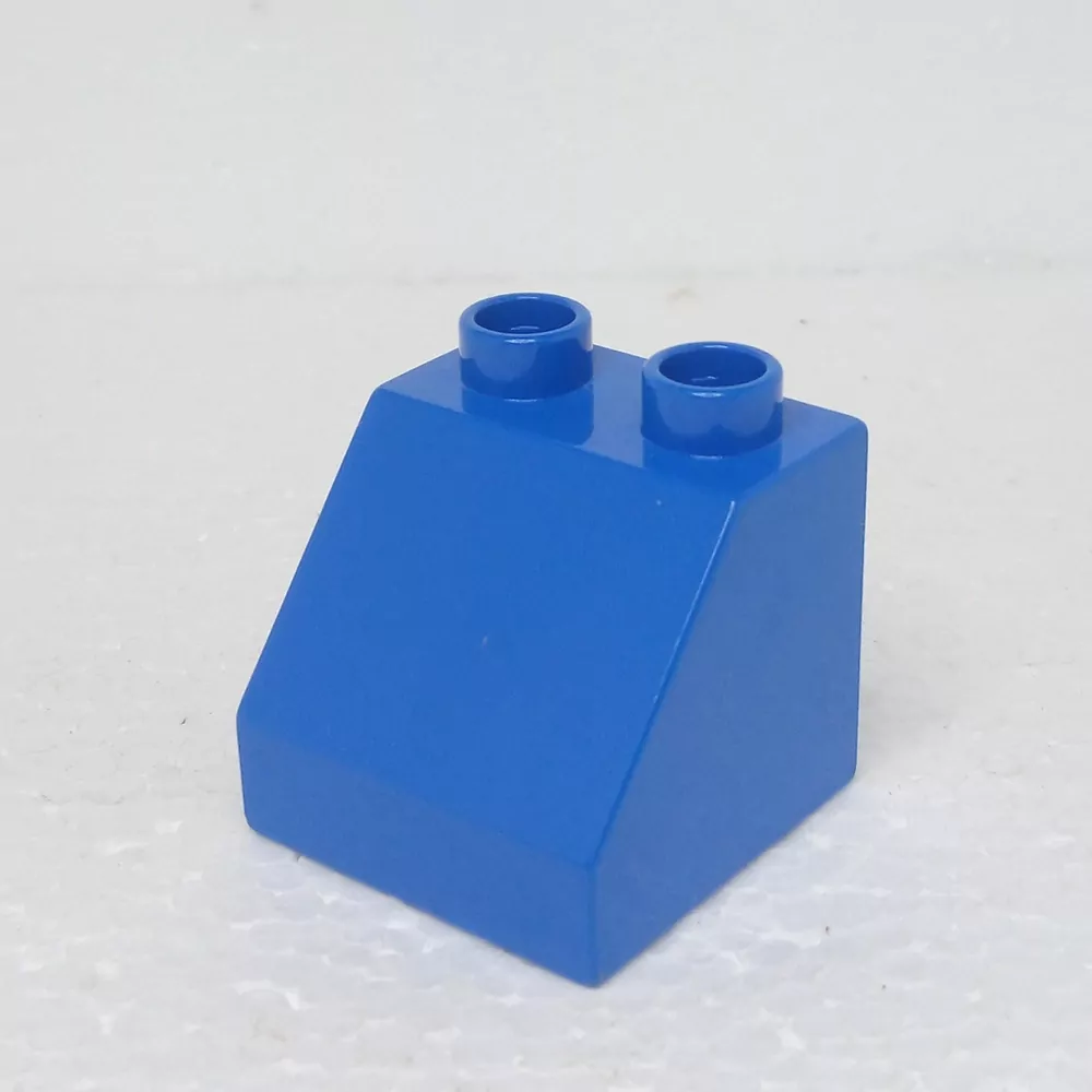 Lego® Duplo® Kostka 2x2 zkosená tmavě modrá