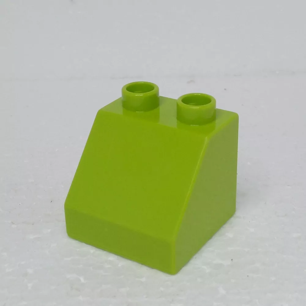 Lego® Duplo® Kostka 2x2 zkosená světle zelená