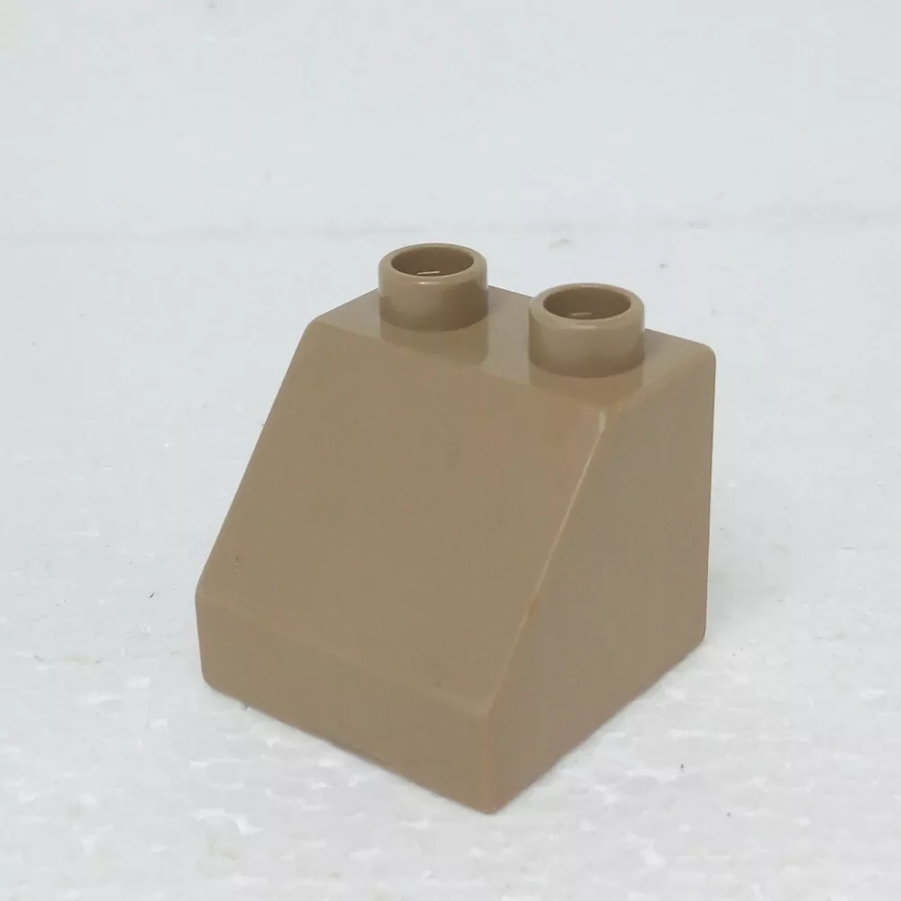 Lego® Duplo® Kostka 2x2 zkosená tmavě béžová