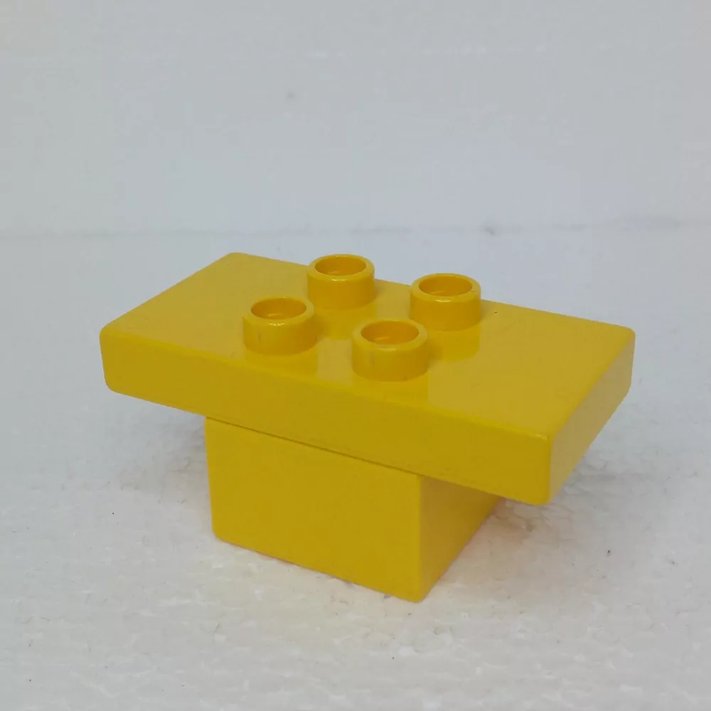 Lego® Duplo® Stůl žlutý