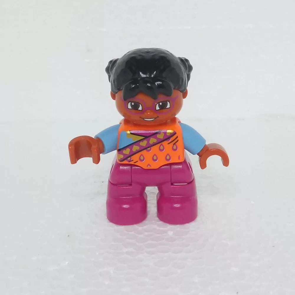 Lego® Duplo® Panáček Dítě Holčička černé vlasy