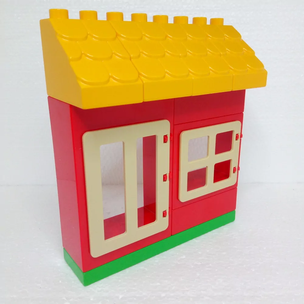 Lego® Duplo® Domeček 6x8x2 červený