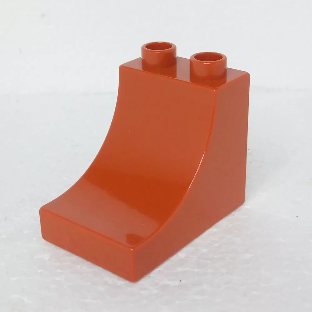 Lego® Duplo® Kostka 2x3x2 zkosená oblá hnědá