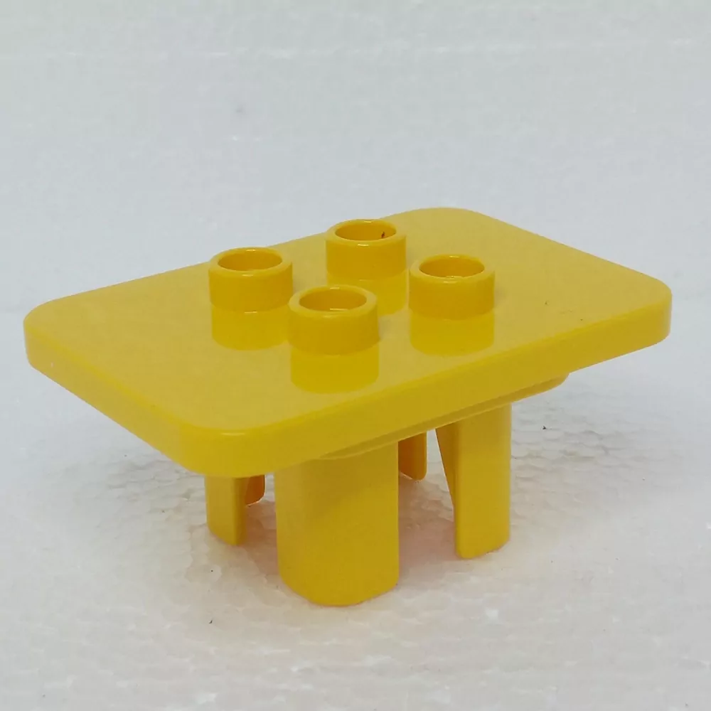 Lego® Duplo® Stůl žlutý hranatý